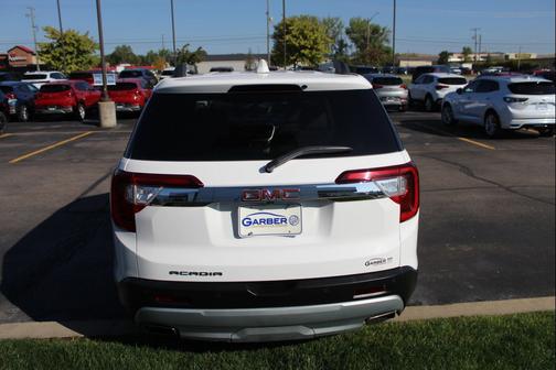 2023 GMC Acadia FWD SLT