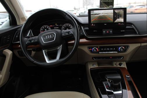 2023 Audi Q5 45 S line Premium Plus