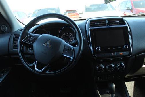 2023 Mitsubishi Outlander Sport SE