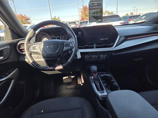 Summit White 2024 Chevrolet Trax FWD 1RS