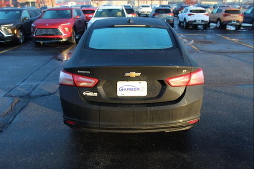 Mosaic Black Metallic 2022 Chevrolet Malibu FWD LT
