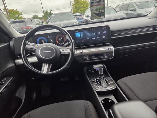Abyss Black Pearl 2025 Hyundai KONA SEL