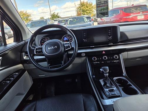 Flare Red 2024 Kia Carnival LX