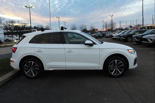 2023 Audi Q5 45 S line Premium Plus