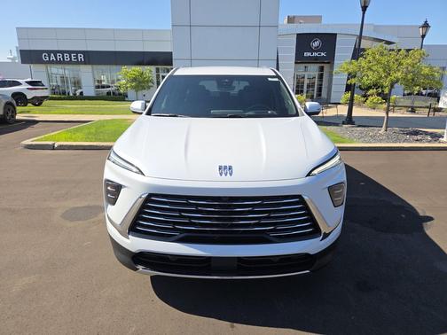iridescent white tricoat 2026 Buick Enclave Preferred FWD