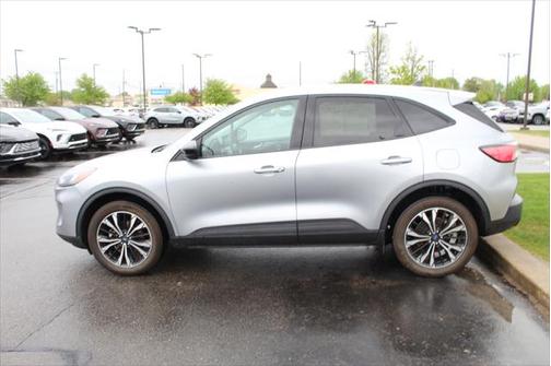 2021 Ford Escape SE