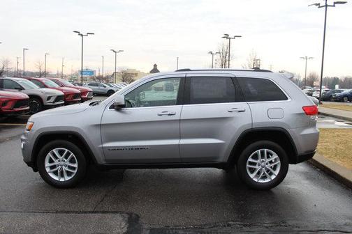Billet Silver Metallic Clearcoat 2017 Jeep Grand Cherokee Laredo