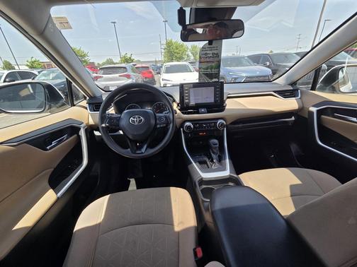 Super White 2019 Toyota RAV4 XLE