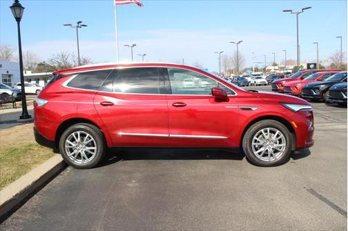 2023 Buick Enclave Essence FWD