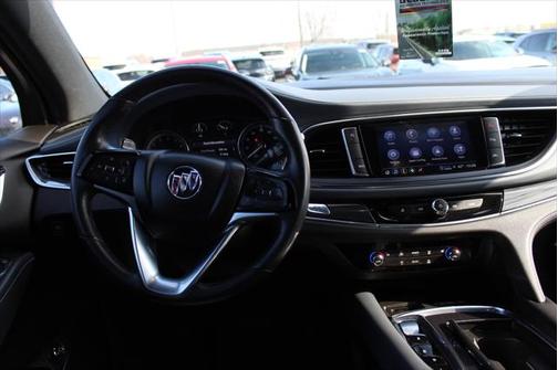 2023 Buick Enclave Essence FWD
