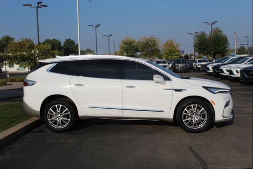 2024 Buick Enclave Essence AWD