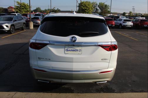 2024 Buick Enclave Essence AWD