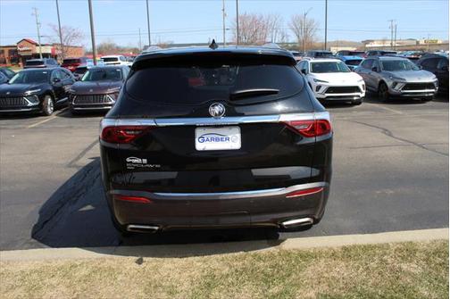 2022 Buick Enclave AWD Essence
