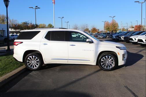 2023 Chevrolet Traverse Premier