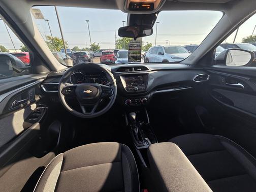 Sterling Gray Metallic 2023 Chevrolet Trailblazer LT