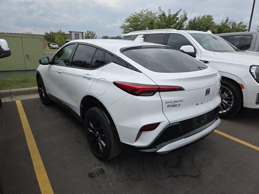 Summit White 2025 Buick Envista Sport Touring FWD