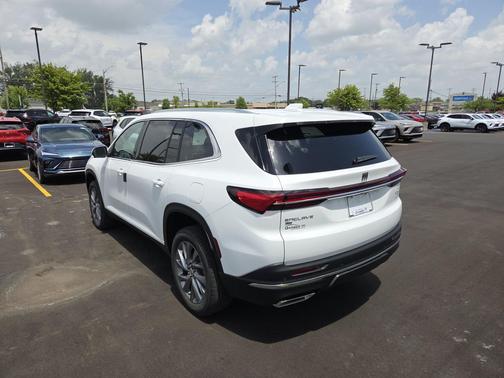 summit white 2026 Buick Enclave Preferred FWD