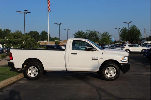 2017 RAM 2500 Tradesman Regular Cab 4x2 8' Box