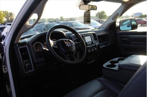 2017 RAM 2500 Tradesman Regular Cab 4x2 8' Box