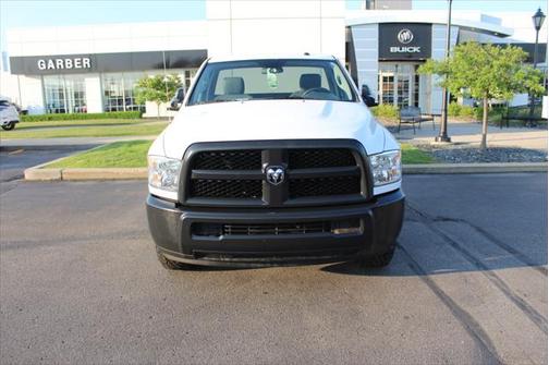 2017 RAM 2500 Tradesman Regular Cab 4x2 8' Box