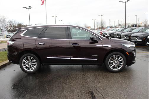 2022 Buick Enclave FWD Avenir