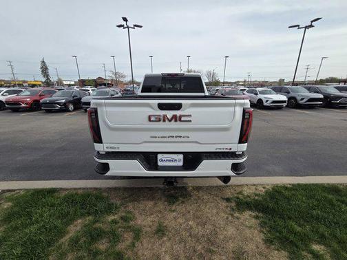 Summit White 2025 GMC Sierra 2500 AT4