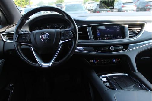 2023 Buick Enclave Essence FWD