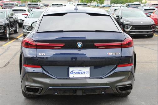 2021 BMW X6 M50i