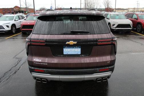 2024 Chevrolet Traverse LT