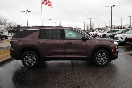 2024 Chevrolet Traverse LT