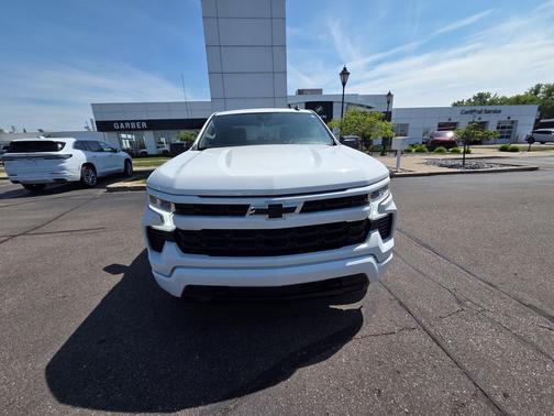 Summit White 2023 Chevrolet Silverado 1500 RST