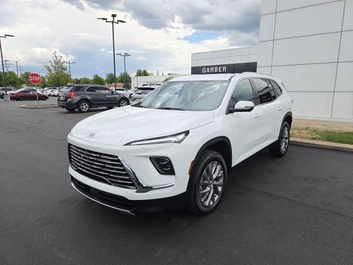 Summit White 2025 Buick Enclave Preferred FWD