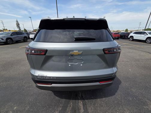 Sterling Gray Metallic 2026 Chevrolet Equinox 1LT
