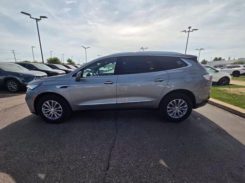 Moonstone Gray Metallic 2024 Buick Enclave Essence AWD