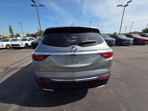Moonstone Gray Metallic 2024 Buick Enclave Essence AWD