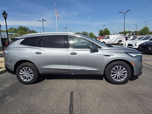 Moonstone Gray Metallic 2024 Buick Enclave Essence AWD