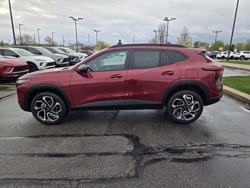 Crimson Metallic 2025 Chevrolet Trax FWD 2RS
