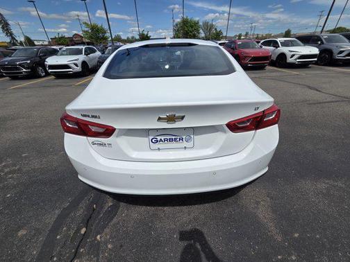 Summit White 2023 Chevrolet Malibu FWD 1LT