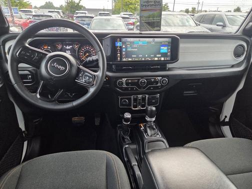 Bright White Clearcoat 2024 Jeep Wrangler Sport S