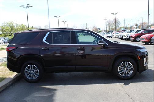 2022 Chevrolet Traverse LT Cloth