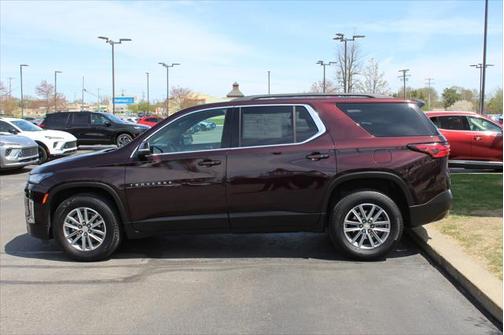 2022 Chevrolet Traverse LT Cloth