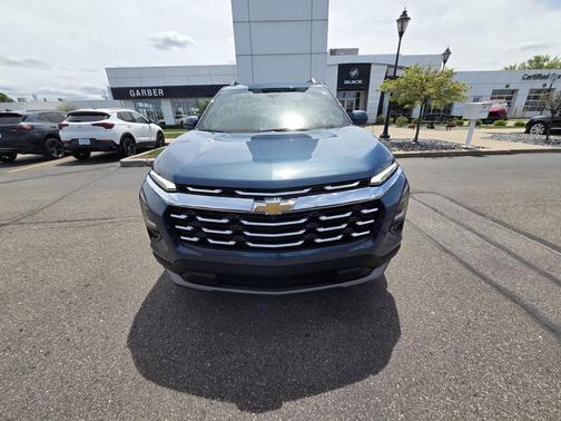 Lakeshore Blue Metallic 2025 Chevrolet Equinox 1LT