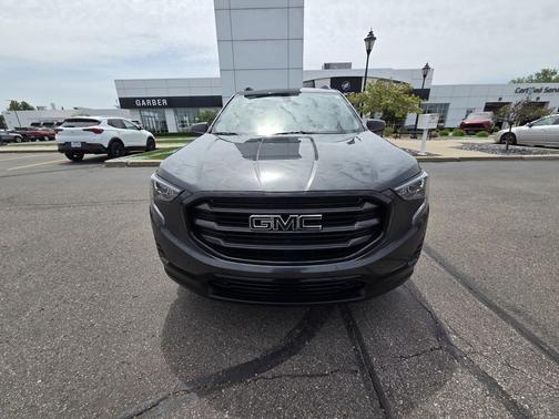 Graphite Gray Metallic 2019 GMC Terrain SLE