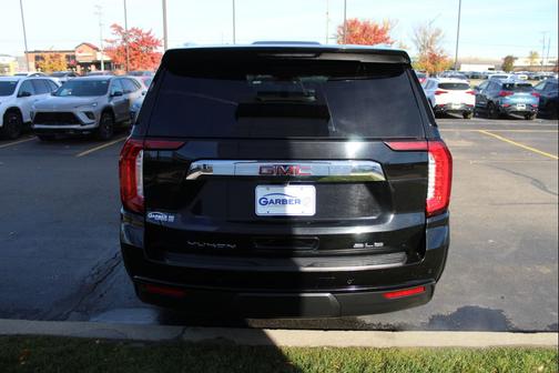 2024 GMC Yukon XL SLE