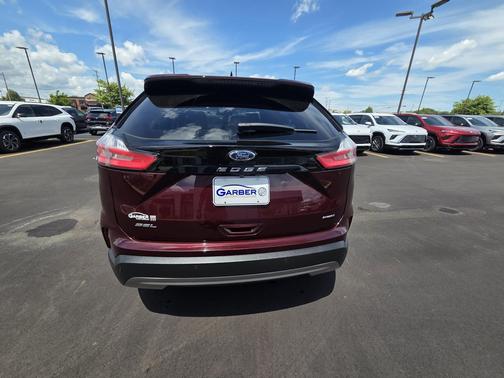 Burgundy Velvet Metallic Tinted Clearcoat 2021 Ford Edge SEL