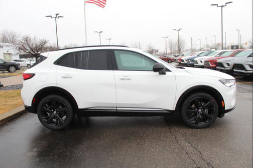 2022 Buick Envision FWD Essence