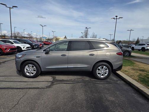 Pepperdust Metallic 2018 Buick Enclave Essence