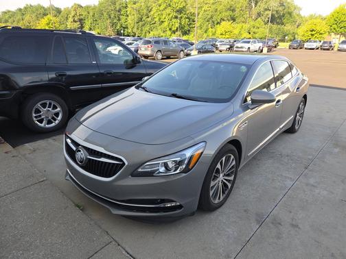 Pepperdust Metallic 2017 Buick LaCrosse Preferred