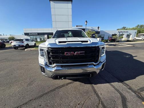 Summit White 2023 GMC Sierra 2500 Pro