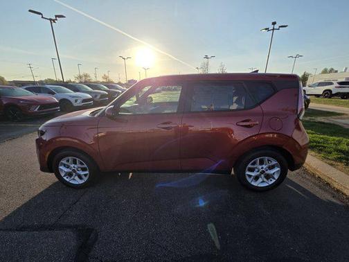 Mars Orange 2023 Kia Soul LX